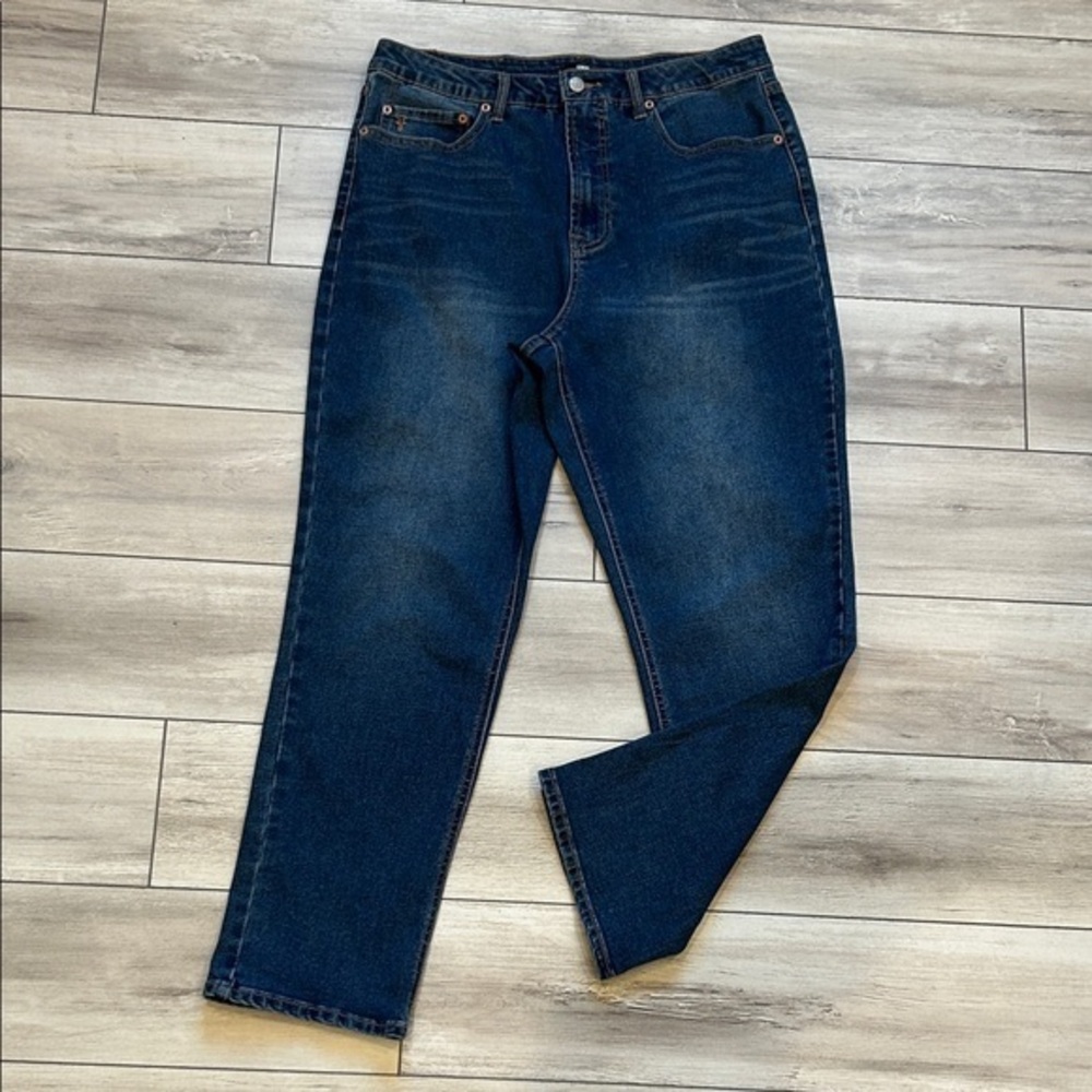 FRYE women's straight leg jeans size 30
